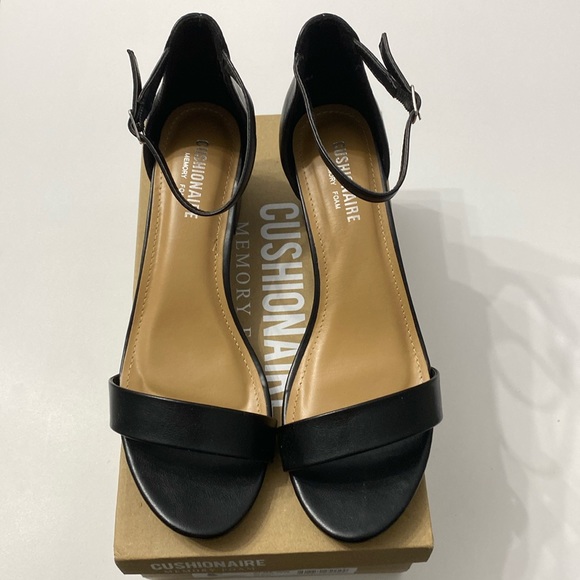 New💕 Adorable Black Memory Foam Sandals - Picture 1 of 11